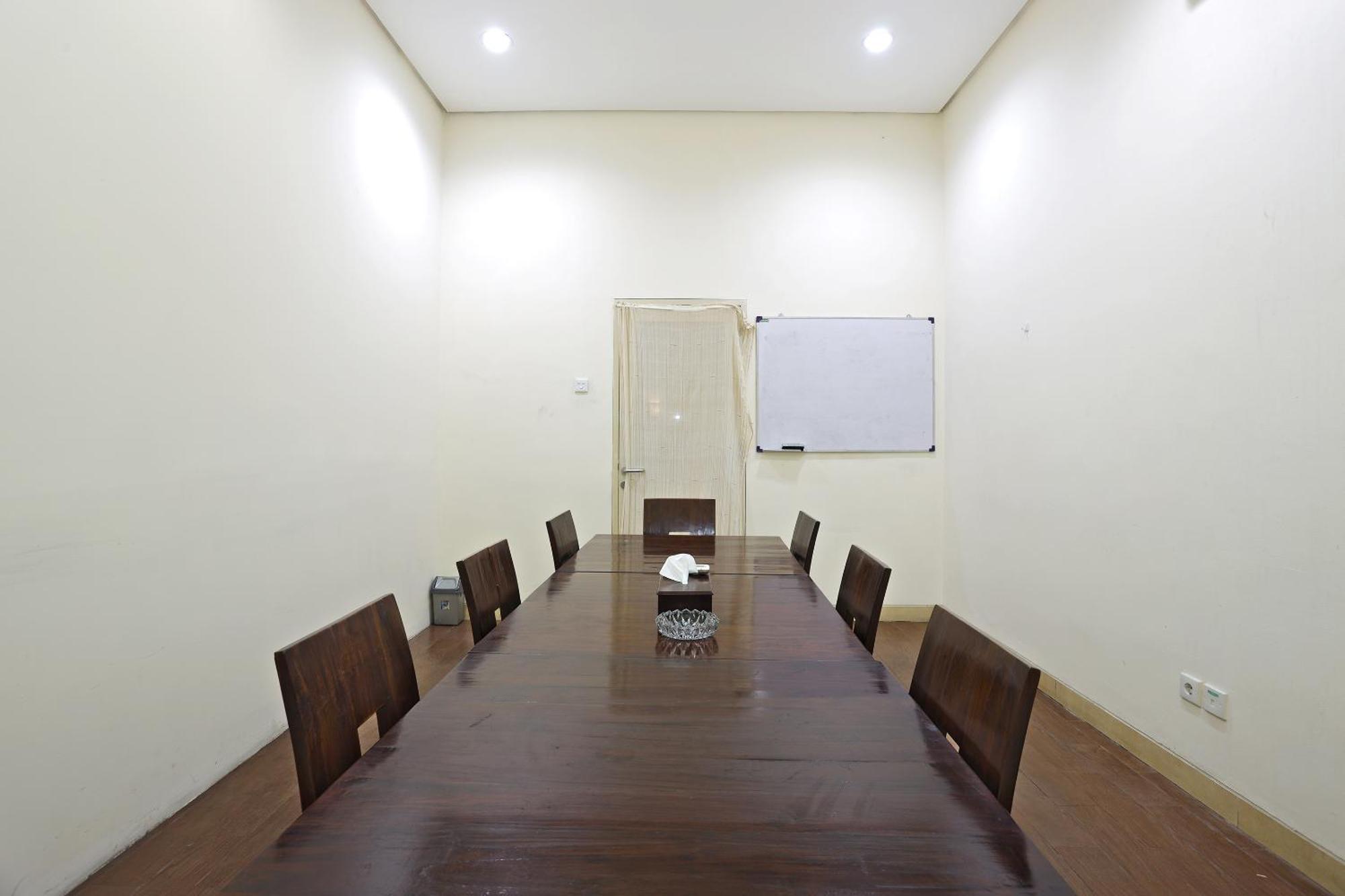 Jambuluwuk Residence Pakubuwono Jakarta Exterior photo